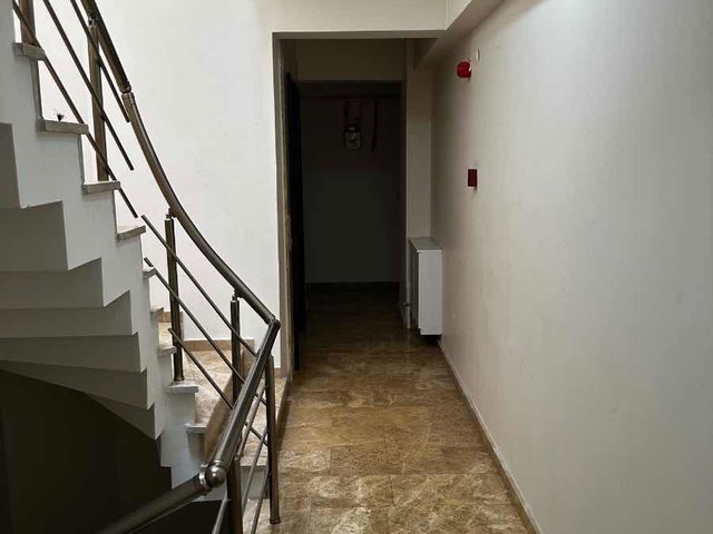 İÇİ ÖZEL MİMAR TARAFINDAN YAPILMIŞ METROBÜSE YAKIN DUBLEX DAİRE