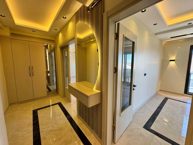 REMAX MİD'DEN TURGUT REİS CADDESİ’NDE  5+1 DUBLEKS DAİRE