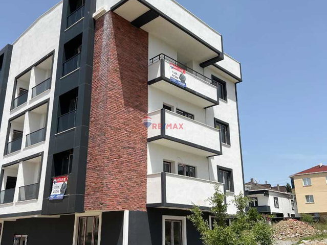 ÇAYIROVA AKSE MAH.SATILIK DUBLEKS ASANSÖRLÜ SIFIR 4+1 DAİRE