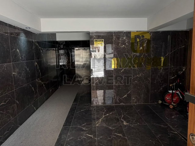 RE/MAX LACİVERT'TEN YILDIZKENT'TE SATILIK 4+1 DAİRE