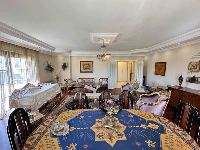 BAŞAKŞEHİR BAŞAK MAH 5.ETAP ÖZKAYMAK SİTE SATILIK 3+1DAİRE 215M2