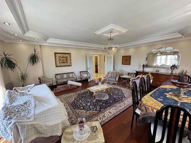 BAŞAKŞEHİR BAŞAK MAH 5.ETAP ÖZKAYMAK SİTE SATILIK 3+1DAİRE 215M2
