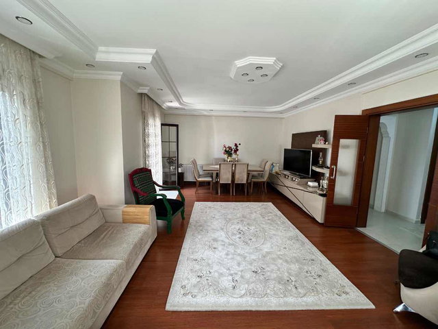 BAŞAKŞEHİR BAŞAK MAH 5.ETAP ÖZKAYMAK SİTE SATILIK 3+1 DAİRE 160M2