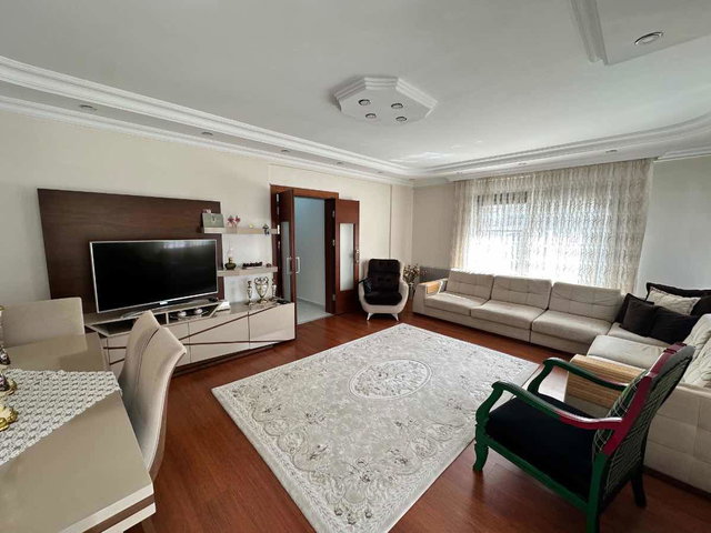 BAŞAKŞEHİR BAŞAK MAH 5.ETAP ÖZKAYMAK SİTE SATILIK 3+1 DAİRE 160M2