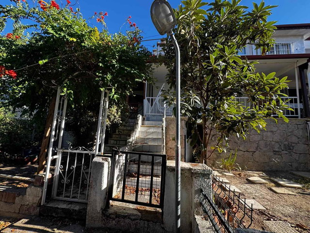 AYVALIK SAHİLKENT’TE EŞYALI 2+1 KİRALIK VİLLA