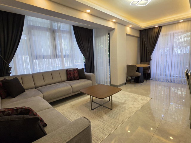 BÜYÜK ESAT KAVAKLIDERE'DE KİRALIK DAİRE
