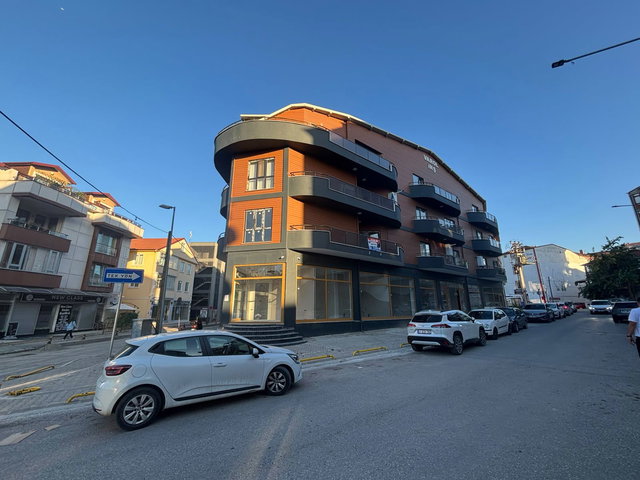 GÖLCÜK DUMLUPINAR’DA SIFIR 1+1 | BALKONLU | DOĞALGAZ KOMBİLİ | BOŞ KİRALIK DAİRE