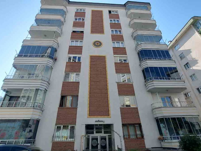 GİRESUN MERKEZ HACISİYAM’DA 3+1 | 130 M² NET | 3 CEPHELİ | BALKONLU | BOŞ KİRALIK DAİRE