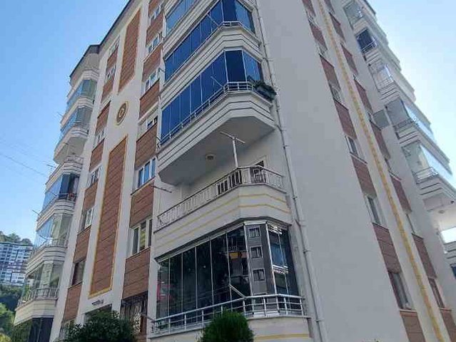GİRESUN MERKEZ HACISİYAM’DA 3+1 | 130 M² NET | 3 CEPHELİ | BALKONLU | BOŞ KİRALIK DAİRE