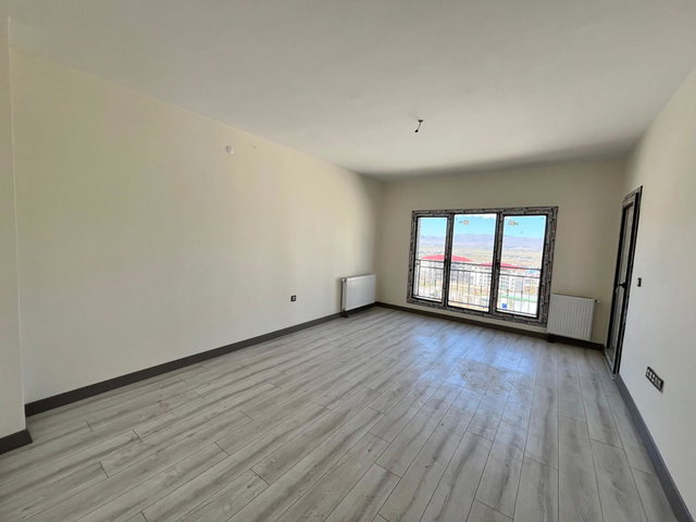 REMAX İLKE'DEN HİLALKENT YENİ TOKİ'DE 2+1 KİRALIK DAİRE