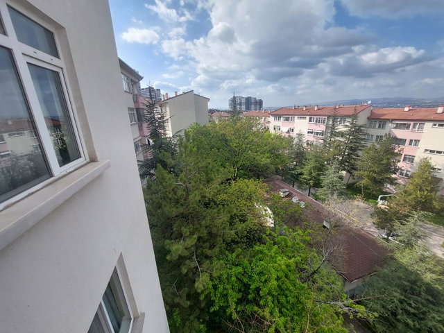 ÜMİTKÖY MH ÜMİTKÖY SİTESİ'NDE ARA KAT KİRALIK EŞYALI 3+1 DAİRE