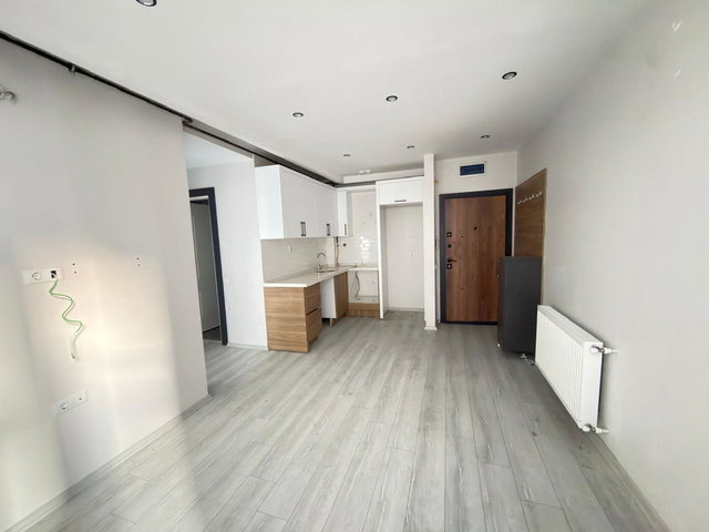 REMAX TOROS'TAN TECE DENİZ MAH'DE DENİZE YAKIN KİRALIK 2+1