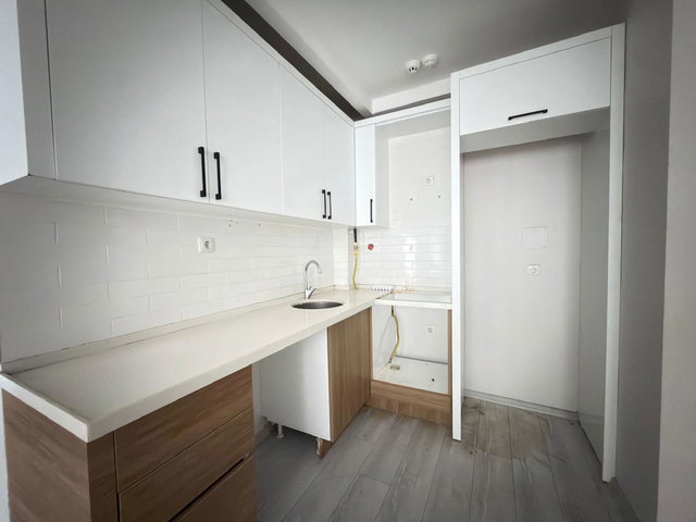REMAX TOROS'TAN TECE DENİZ MAH'DE DENİZE YAKIN KİRALIK 2+1