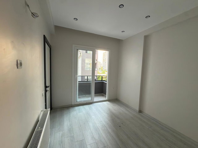 REMAX TOROS'TAN TECE DENİZ MAH'DE DENİZE YAKIN KİRALIK 2+1