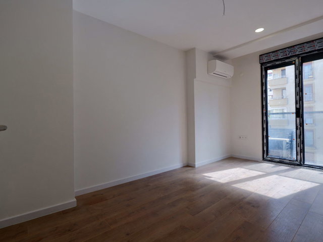 ERENKÖY ETHEMEFENDI FIRIN SOKAK'TA SATILIK SIFIR 2+1 DAIRE 70 M2