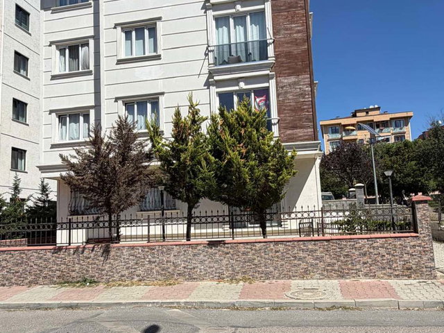 KARTAL CUMHURİYET MAHALLESİNDE KİRALIK 2+1