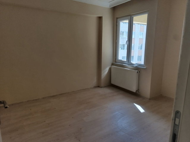 NUSRATİYE MAHALLESİNDE MERKEZİ KONUMDA 2+1 SATILIK DAİRE