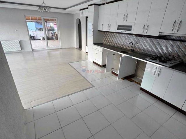 ÇÖZÜM KOLEJİNE YAKIN ÇATI DAİRESİ