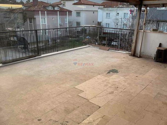 ÇÖZÜM KOLEJİNE YAKIN ÇATI DAİRESİ