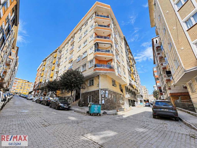 ŞİRİNEVLER MAHMUTBEY CADDESİ’NDE | 2+1 | ARA KAT | ÖN CEPHE