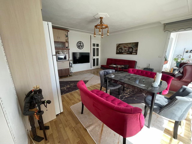 RE/MAX İNCİ'DEN AYVALIK KÜÇÜKKÖY BADAVUT YOLUNDA SATILIK 2+1 DAİRE