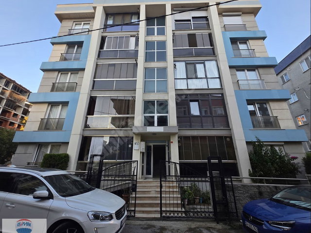 TUZLA POSTANE'DE SATILIK 120M² 3+1 GİRİŞ KAT FIRSAT DAİRE