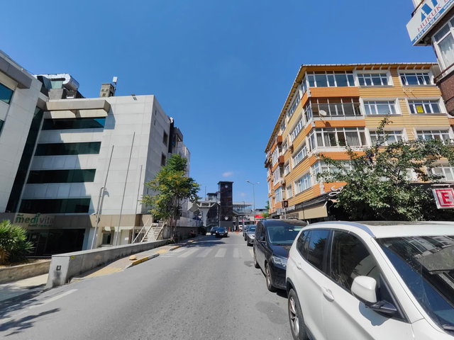 BAKIRKÖY KARTALTEPE’DE  3+1 | BALKONLU | BOŞ KİRALIK DAİRE