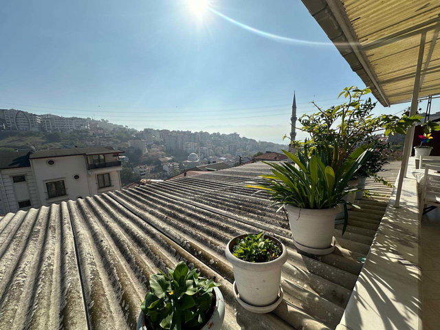 REMAX DREAMDEN GÜLTEPE DE EŞŞİZ MANZARALI 3+1 GENİŞ DAİRE