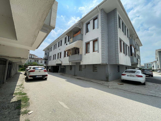 REMAX MAVİ'DEN SERDİVAN VATAN'DA GARAJLI SİTE İÇİ 3+1 DAİRE