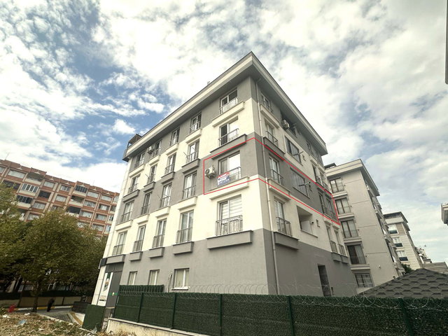 REMAX-KAVAKLI EMİNEVİM FUZULEVİM UYGUN İSKANLI YENİ BİNADA 2+1