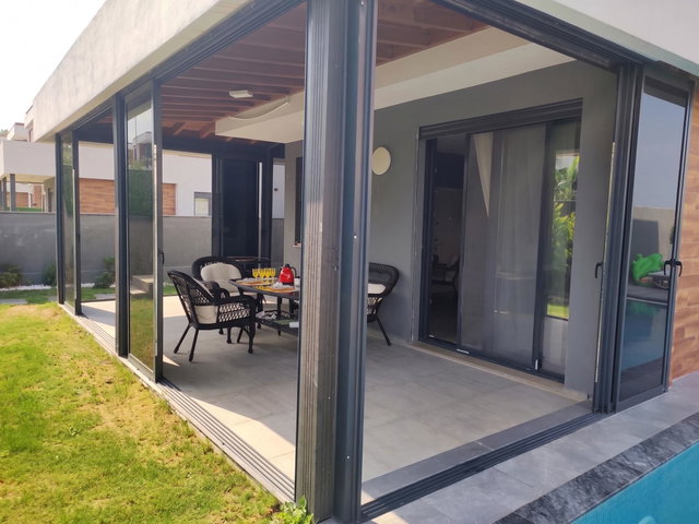 ÇEŞME ILDIR LOVİNG VİLLAGE’DA/DENİZE 300 METRE/3+1 TAM MÜSTAKIL/HAVUZLU VILLA