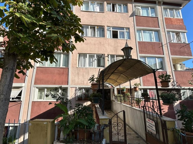 EYÜPSULTAN'DA PARK CEPHELI EŞYALI 2+1 KIRALIK DAIRE