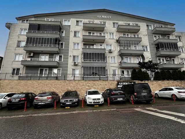 REMAXÇAKRA ÖMER ONAYCI'DAN DONANMA MAH. SATILIK GENIŞ 2+1 DAIRE