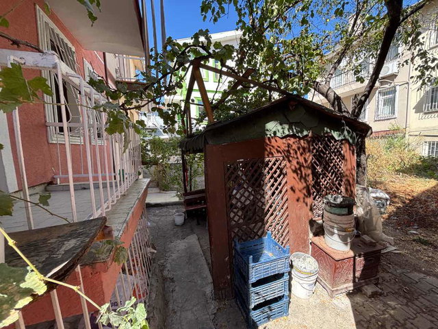 UĞUR MUMCU’DA GÜVEN BAŞARI SİTESİ’NDE 3+1 MÜSTAKİL EV | 180 M² BRÜT | BOŞ & KREDİYE UYGUN