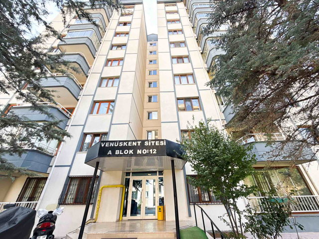 VENÜSKENT SİTESİNDE PRESTİJLİ BLOKTA FULL YAPILI 3+1 DAİRE