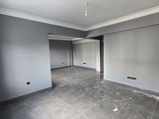 ŞEHİR MERKEZİNDE GENİŞ 2+0 KİRALIK OFİS BÜRO
