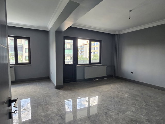 ŞEHİR MERKEZİNDE GENİŞ 2+0 KİRALIK OFİS BÜRO
