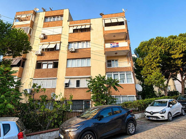 BAHÇELİEVLER METAŞ SİTE'SİNDE SATILIK 3+1 ARAKAT DAİRE