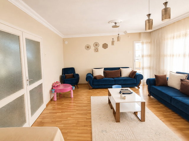 BAHÇELİEVLER METAŞ SİTE'SİNDE SATILIK 3+1 ARAKAT DAİRE