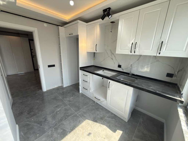 DENİZ MANZARALI, YERDEN ISITMA, EBEVEYN BANYO SATILIK 2+1