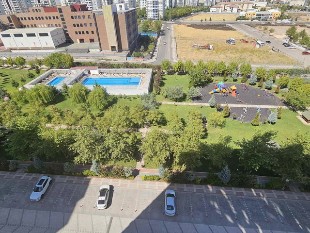 YEDİİKLİM OKULLARI ARKASI SERİN RAMADA SİTESNDE KİRALK 3+1 DAİRE