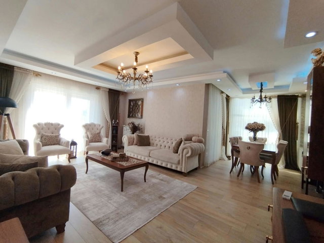 KONYAALTI PINARBAŞI’NDA HAVUZLU SİTEDE 3+1 SATILIK DAİRE