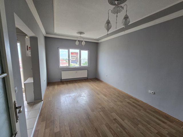 REMAX DEM'DEN TAKASA AÇIK KAVAKYOLU 1.ETAP TOKİ 2+1 SATILK DAİRE