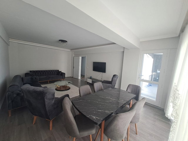 92 HELVACI’DA FULL EŞYALI, EBEVEYN BANYOLU 2+1 KİRALIK DAİRE