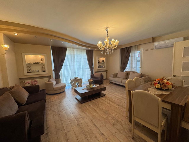 REMAX TOROS'TAN MEZİTLİ DİBA 4'TE SATILIK GENİŞ 3+1