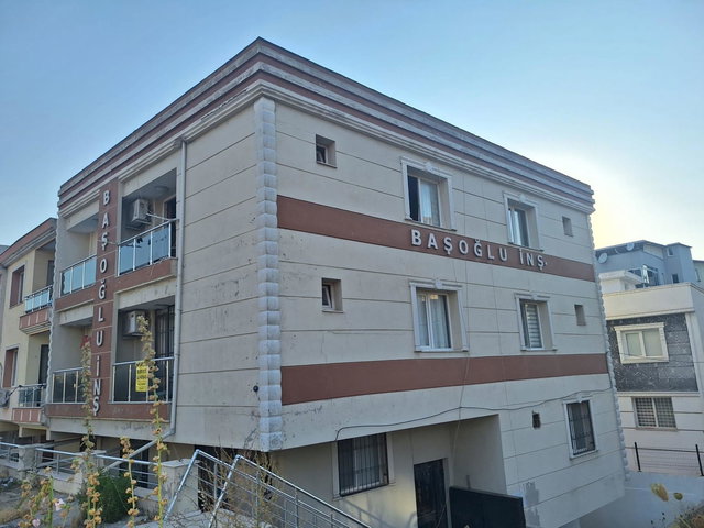BUCA DOKUZ EYLÜL İİBF'SINE 8.DK MESAFEDE KIRALIK EŞYALI1+1 DAIRE
