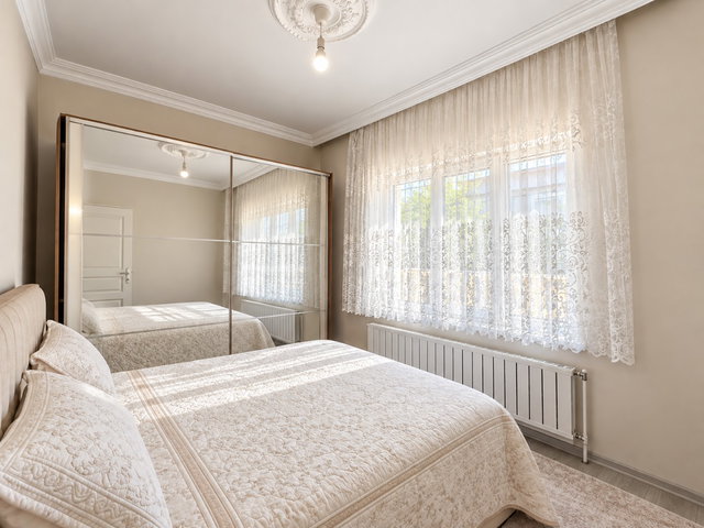REMAX DEM'DEN 450M2 ARSA ÜZERİNDE SATILIK MÜSTAKİL EV