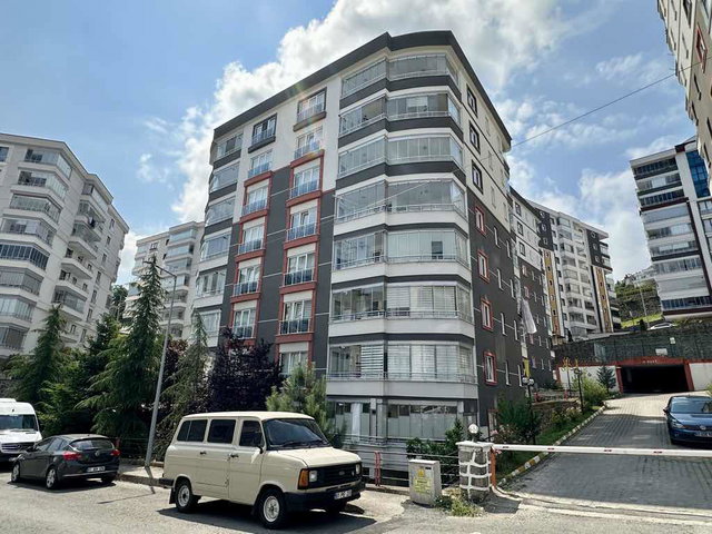 SOĞUKSU AKCİTY 2 EVLERİNDE SATILIK 3+1 MASRAFSIZ ZEMİN KAT DAİRE