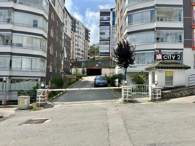 SOĞUKSU AKCİTY 2 EVLERİNDE SATILIK 3+1 MASRAFSIZ ZEMİN KAT DAİRE