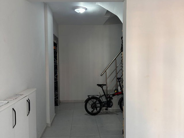 REMAX-MİD NECATİEĞİTİM ÜNÜVERSTESİ YAKINI 1+1 EŞYALI KİRALIK DAİRE